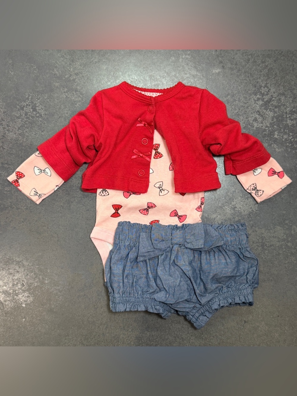 Just One You Carter’s NB Bow Bodysuit Cardigan Bloomers 3Pc Outfit Set